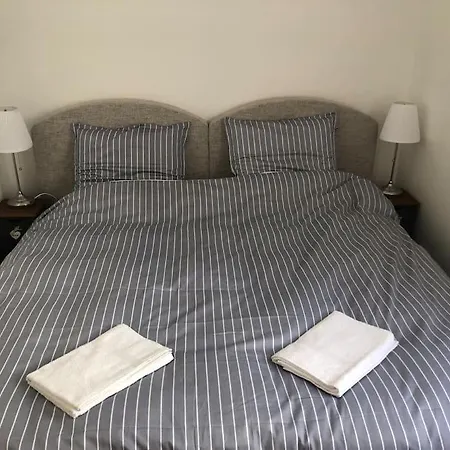 דירה Avec Deux Chambres. ארגלס-גזוסט